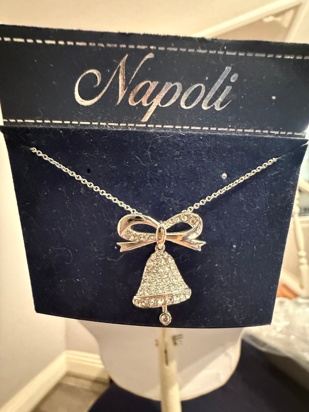 Vintage Napoli Gold Tone Articulating Bell Necklace Bow Pendant